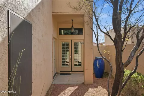 Exterior - 13036 S 46th St, Phoenix, AZ 85044 photo 6 of 10
