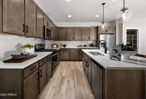 Kitchen - 10224 S Dutchman Dr, Apache Junction, AZ 85120 photo 1 of 1