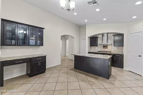 Kitchen - 2807 E Questa Dr, Phoenix, AZ 85024 photo 5 of 6