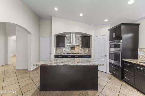 Kitchen - 2807 E Questa Dr, Phoenix, AZ 85024 photo 3 of 6