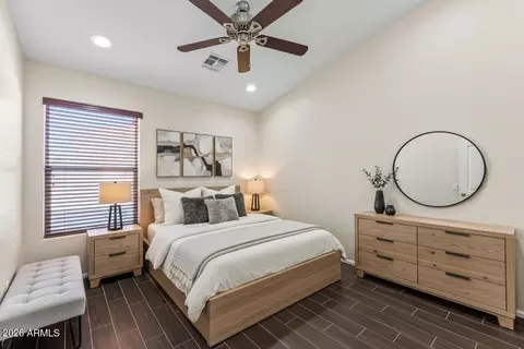 Bedroom - 2807 E Questa Dr, Phoenix, AZ 85024 photo 1 of 3
