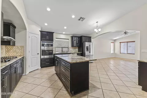 Kitchen - 2807 E Questa Dr, Phoenix, AZ 85024 photo 1 of 6