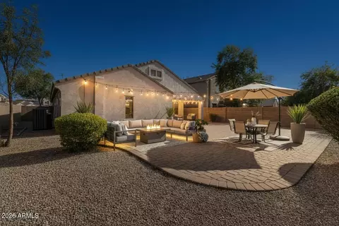 Exterior - 2807 E Questa Dr, Phoenix, AZ 85024 photo 7 of 9
