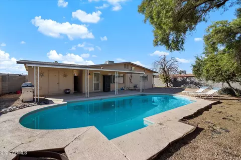 Exterior - 3302 E Andorra Dr, Phoenix, AZ 85032 photo 4 of 4