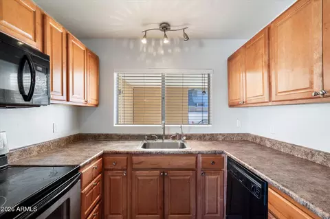 Kitchen - 3302 E Andorra Dr, Phoenix, AZ 85032 photo 2 of 2