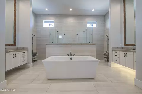 Bath - 2896 E Arrowhead Trl, Gilbert, AZ 85297 photo 1 of 16