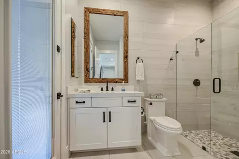 Bath - 2896 E Arrowhead Trl, Gilbert, AZ 85297 photo 6 of 16