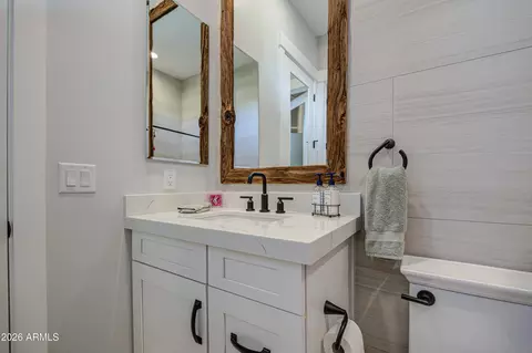 Bath - 2896 E Arrowhead Trl, Gilbert, AZ 85297 photo 11 of 16