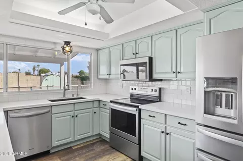 Kitchen - 3630 E Marmora St, Phoenix, AZ 85032 photo 2 of 3
