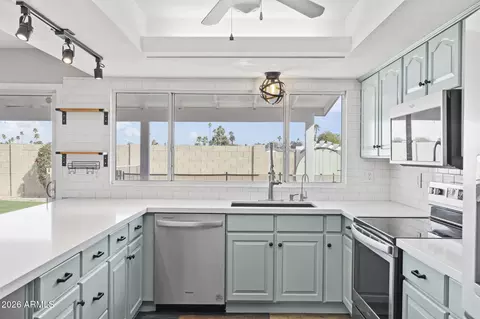 Kitchen - 3630 E Marmora St, Phoenix, AZ 85032 photo 3 of 3