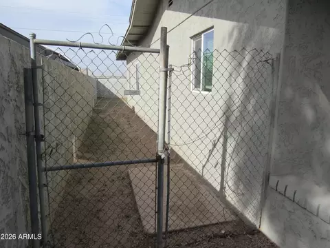 Exterior - 4624 S 19th Ave, Phoenix, AZ 85041 photo 5 of 11