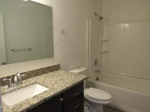 Bath - 4624 S 19th Ave, Phoenix, AZ 85041 photo 1 of 2