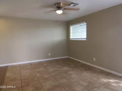 Living - 4624 S 19th Ave, Phoenix, AZ 85041 photo 2 of 4