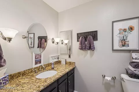Bath - 1810 E Harmont Dr, Phoenix, AZ 85020 photo 3 of 3