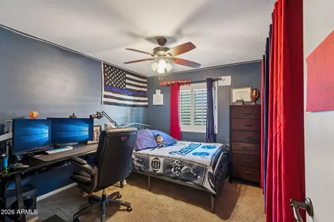 Bedroom - 1810 E Harmont Dr, Phoenix, AZ 85020 photo 5 of 7