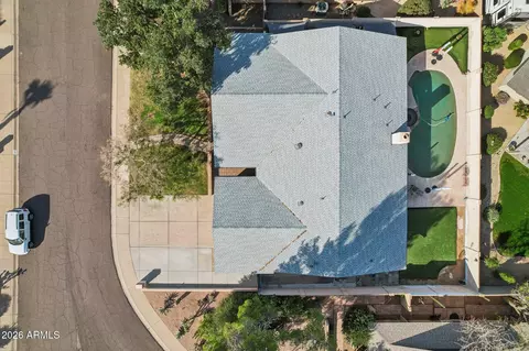 View/Area - 1810 E Harmont Dr, Phoenix, AZ 85020 photo 10 of 19