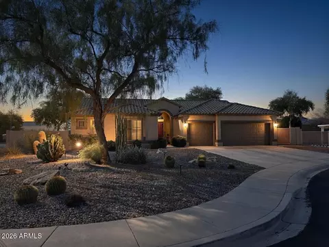 4652 W Villa Linda Dr, Glendale, AZ 85310