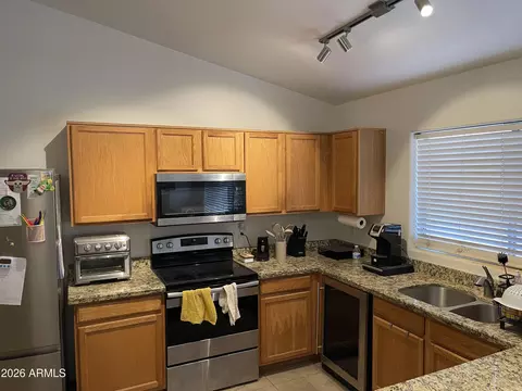 Kitchen - 2242 E 39th Ave, Apache Junction, AZ 85119 photo 1 of 1