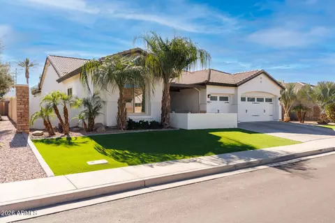 Exterior - 4167 E Dubois Ave, Gilbert, AZ 85298 photo 2 of 11