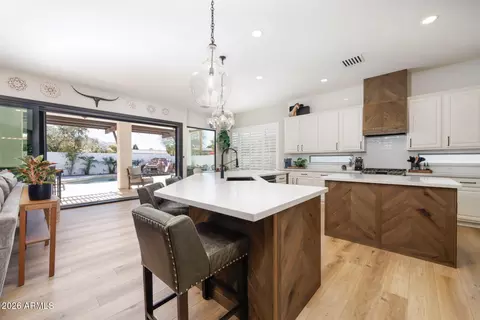 Kitchen - 4167 E Dubois Ave, Gilbert, AZ 85298 photo 3 of 6