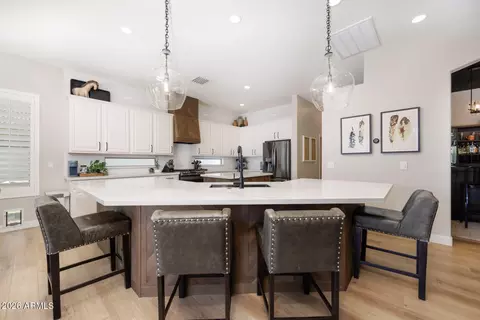 Kitchen - 4167 E Dubois Ave, Gilbert, AZ 85298 photo 4 of 6