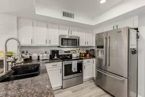 124 W Mohawk Dr, Phoenix, AZ 85027 photo 15