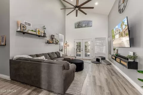 124 W Mohawk Dr, Phoenix, AZ 85027 photo 3
