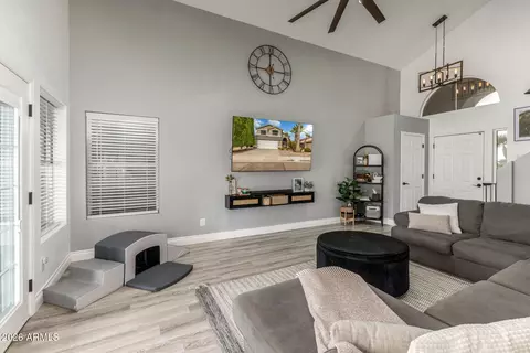 124 W Mohawk Dr, Phoenix, AZ 85027 photo 5