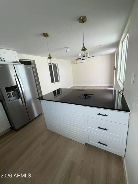 Kitchen - 1730 W Thomas Rd, Phoenix, AZ 85015 photo 4 of 5