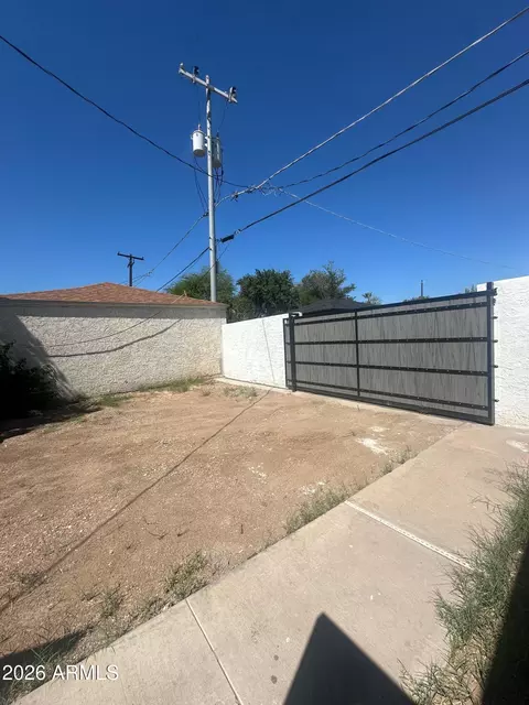 Exterior - 1730 W Thomas Rd, Phoenix, AZ 85015 photo 2 of 2