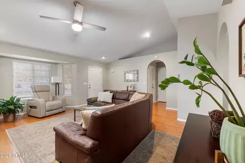 7032 E Gary St, Mesa, AZ 85207 photo 8
