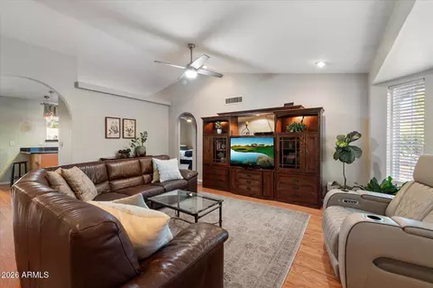 7032 E Gary St, Mesa, AZ 85207 photo 5