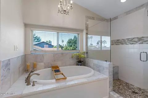 Bath - 4658 E Kings Ave, Phoenix, AZ 85032 photo 4 of 6