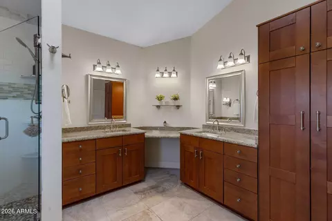 Bath - 4658 E Kings Ave, Phoenix, AZ 85032 photo 5 of 6
