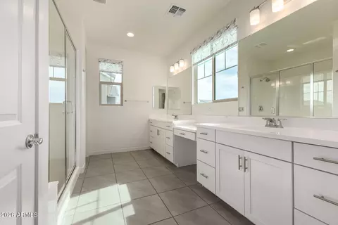 Bath - 1310 E Springfield Pl, Chandler, AZ 85286 photo 1 of 4
