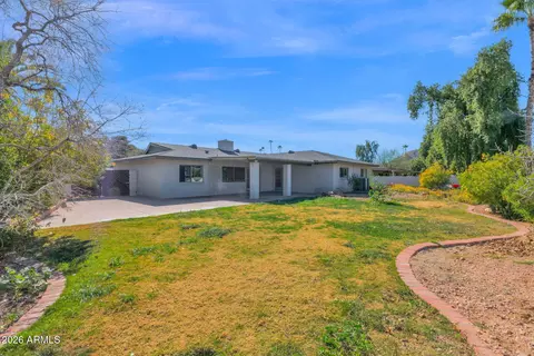 Exterior - 2818 E Calaveros Dr, Phoenix, AZ 85028 photo 8 of 10