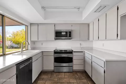 Kitchen - 2818 E Calaveros Dr, Phoenix, AZ 85028 photo 1 of 1