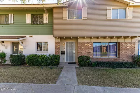 1511 W Hazelwood St, Phoenix, AZ 85015