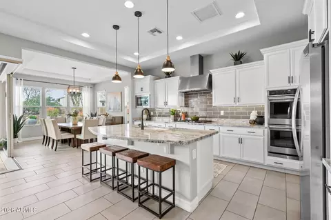 Kitchen - 2948 E Crest Ln, Phoenix, AZ 85050 photo 1 of 6