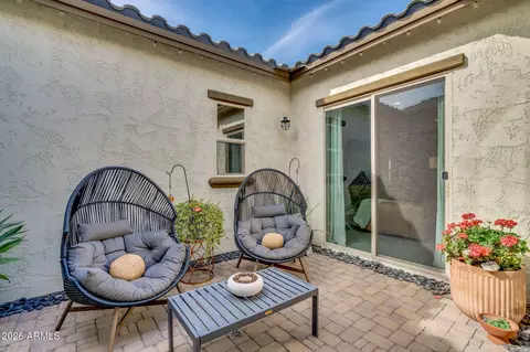 Exterior - 2948 E Crest Ln, Phoenix, AZ 85050 photo 13 of 17