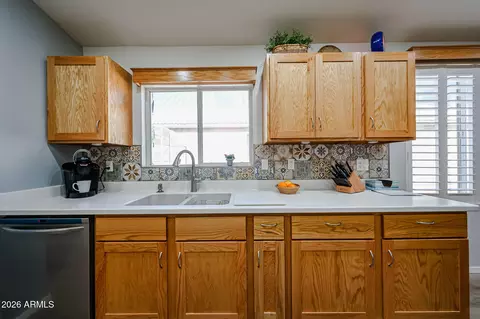 Kitchen - 1922 S Palo Verde Dr, Apache Junction, AZ 85120 photo 2 of 8