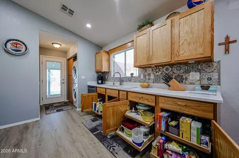 Kitchen - 1922 S Palo Verde Dr, Apache Junction, AZ 85120 photo 8 of 8
