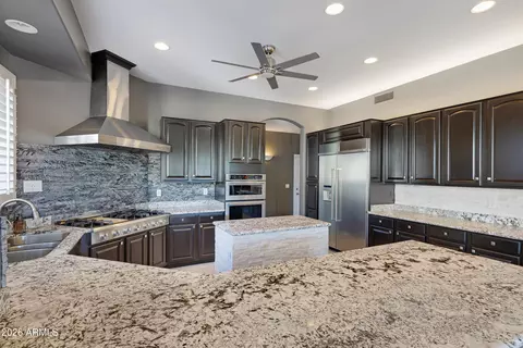 Kitchen - 8540 E Mcdowell Rd #10, Mesa, AZ 85207 photo 4 of 7