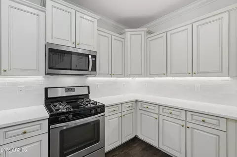 Kitchen - 3512 E Palo Verde St, Gilbert, AZ 85296 photo 3 of 3