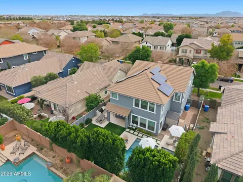 View/Area - 3512 E Palo Verde St, Gilbert, AZ 85296 photo 1 of 9