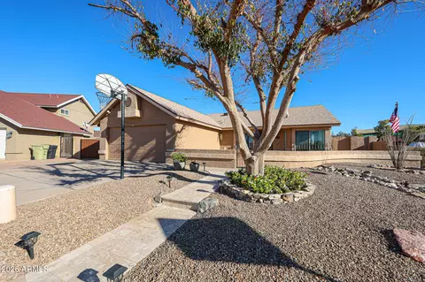 6102 W Cheryl Dr, Glendale, AZ 85302