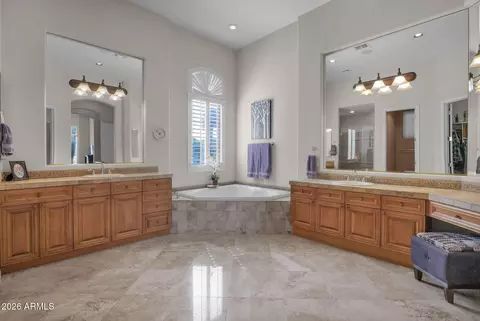 Bath - 3322 E Jaeger Cir, Mesa, AZ 85213 photo 1 of 7