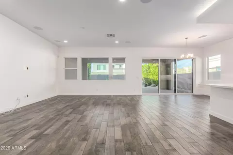 Living - 1136 E La Mirada Dr, Phoenix, AZ 85042 photo 1 of 2