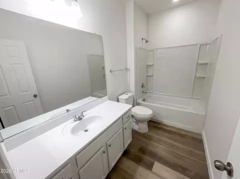 Bath - 3940 E Blue Spruce Ln, Gilbert, AZ 85298 photo 1 of 3