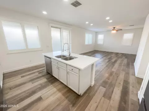 Living - 3940 E Blue Spruce Ln, Gilbert, AZ 85298 photo 6 of 9